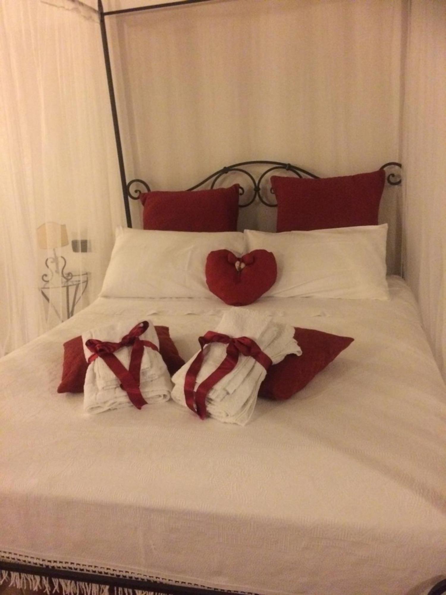 Bed and Breakfast La Terrazza Fio...Rita Ripa Exterior foto