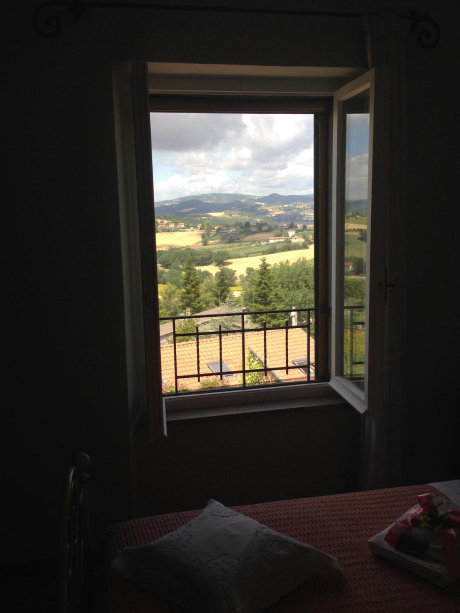 Bed and Breakfast La Terrazza Fio...Rita Ripa Exterior foto