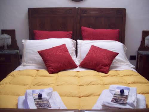 Bed and Breakfast La Terrazza Fio...Rita Ripa Exterior foto